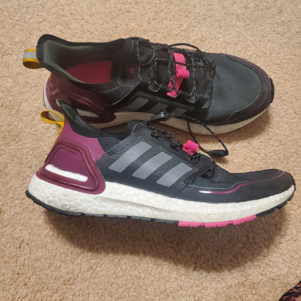 Running shoes